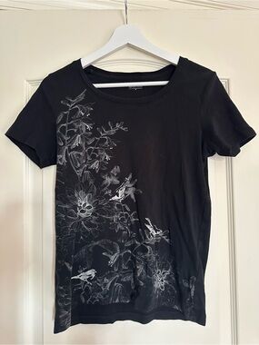Black Floral Scoop Neck Tee